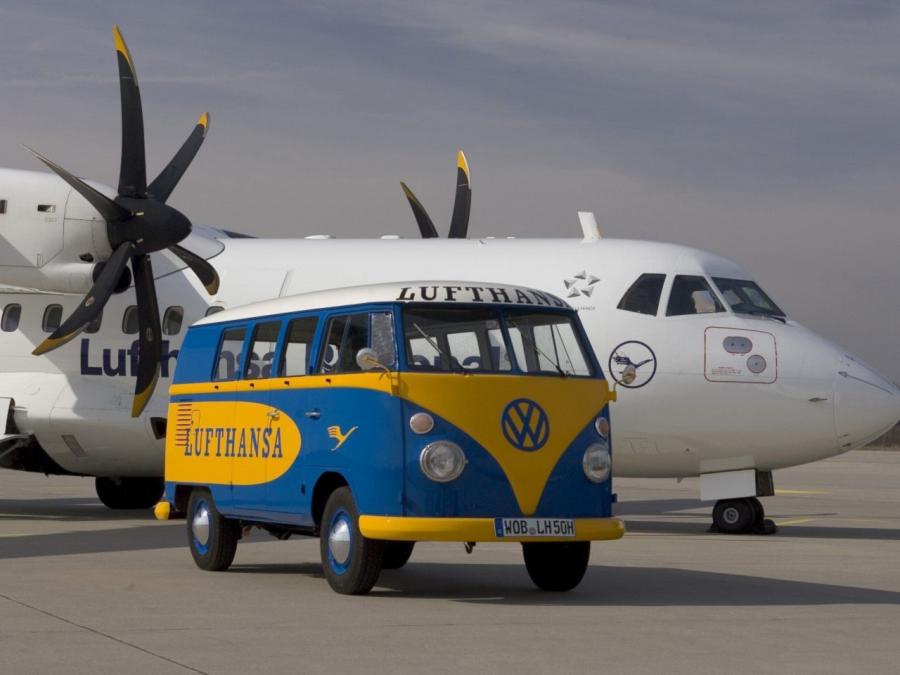  Volkswagen T1 Kombi 1950 года  (фото 1 из 27)
